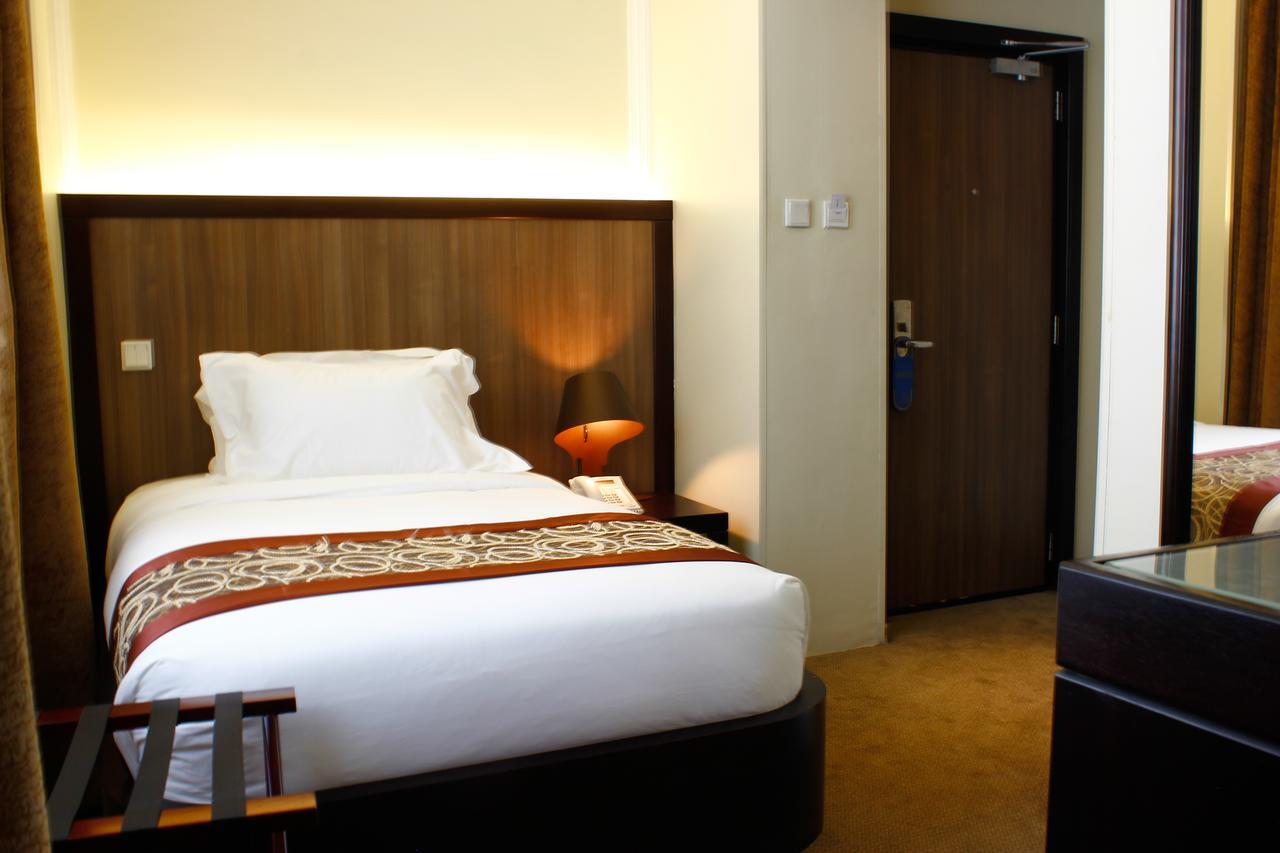 אדיס אבבה Elilly International Hotel מראה חיצוני תמונה