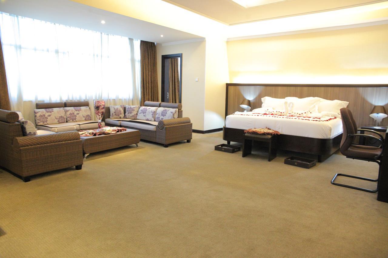 אדיס אבבה Elilly International Hotel מראה חיצוני תמונה